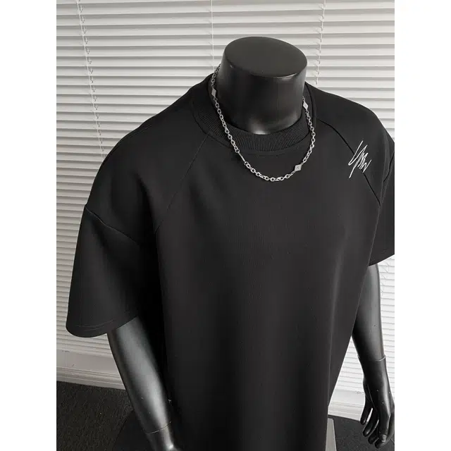 FOREST LIBRARY T