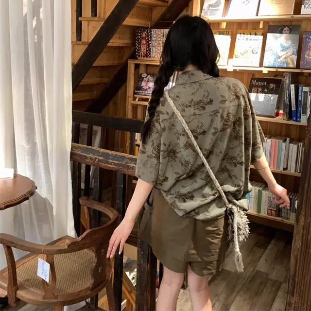 FOREST LIBRARY