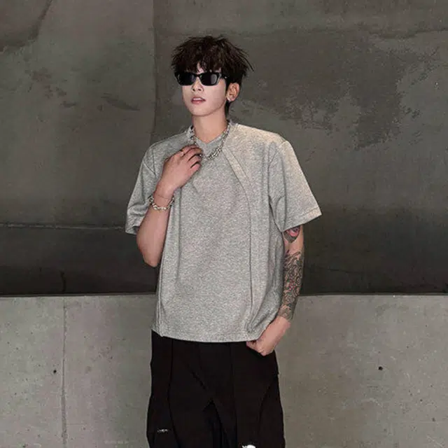 FOREST LIBRARY T