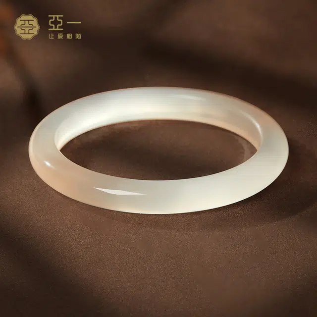 亚一 香槟白月光 吉祥如意顺风顺水 新中式天然 玉髓 手镯 男女同款情侣款