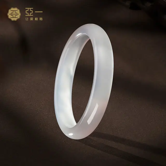 亚一 浪漫可爱百搭 吉祥如意顺风顺水 新中式 玉髓 手镯 女款