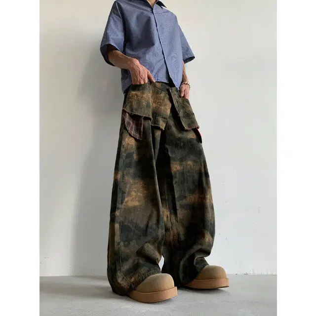 美式复古迷彩拼接多口袋宽松直筒潮流长裤潮牌设计感满满牛仔裤 男女同款