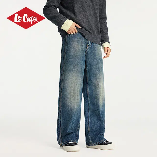 Lee Cooper