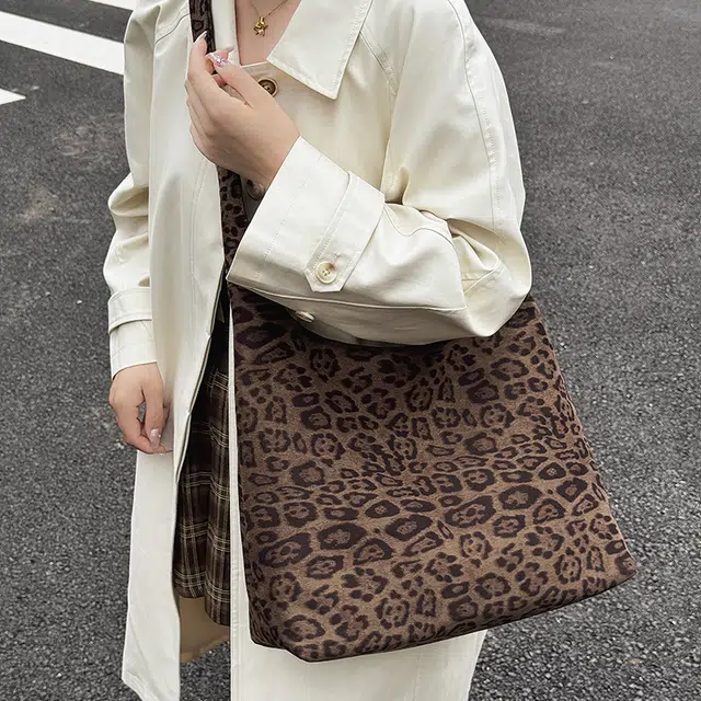TOUTSEUL YOLO Tote
