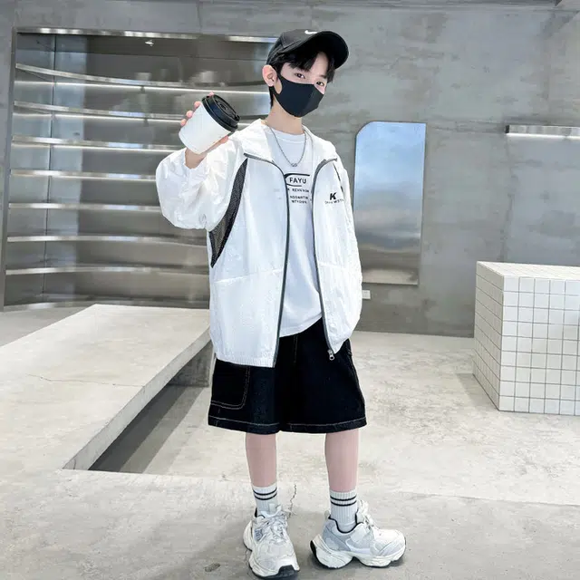 俞兆林户外服 简约连帽舒适长袖防晒服 儿童款