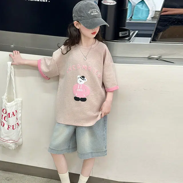 T t