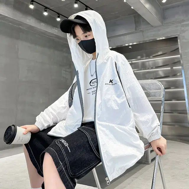俞兆林户外服 简约连帽舒适长袖防晒服 儿童款