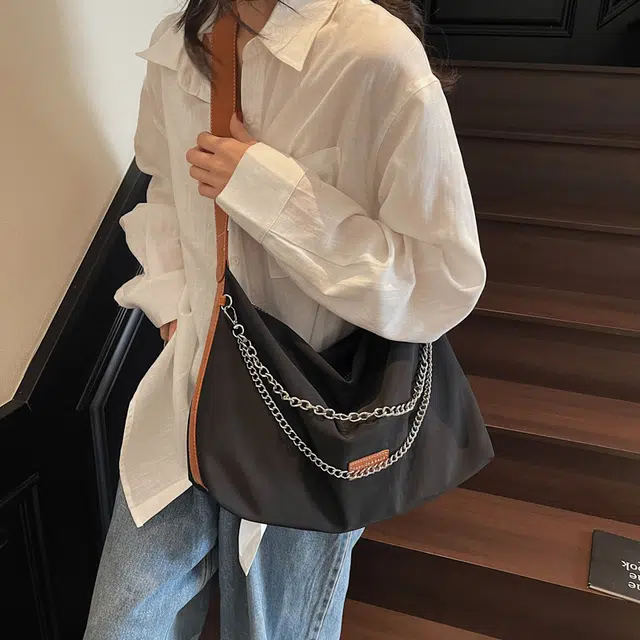 度森袋鼠 时尚简约韩系百搭链条设计 尼龙布 斜挎包 常规 女款 黑色