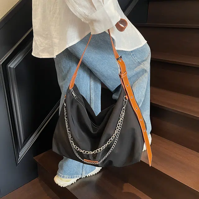 度森袋鼠 时尚简约韩系百搭链条设计 尼龙布 斜挎包 常规 女款 黑色