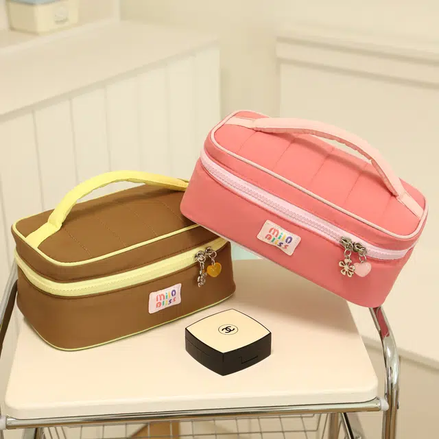 艾情草之恋可爱撞色化妆包时尚简约大容量高级感洗漱包高颜值收纳包