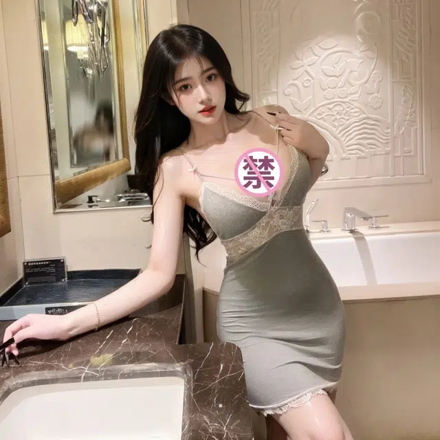 崇朵  吊带蕾丝边莫兰尔睡裙大码性感免脱小胸情趣内衣