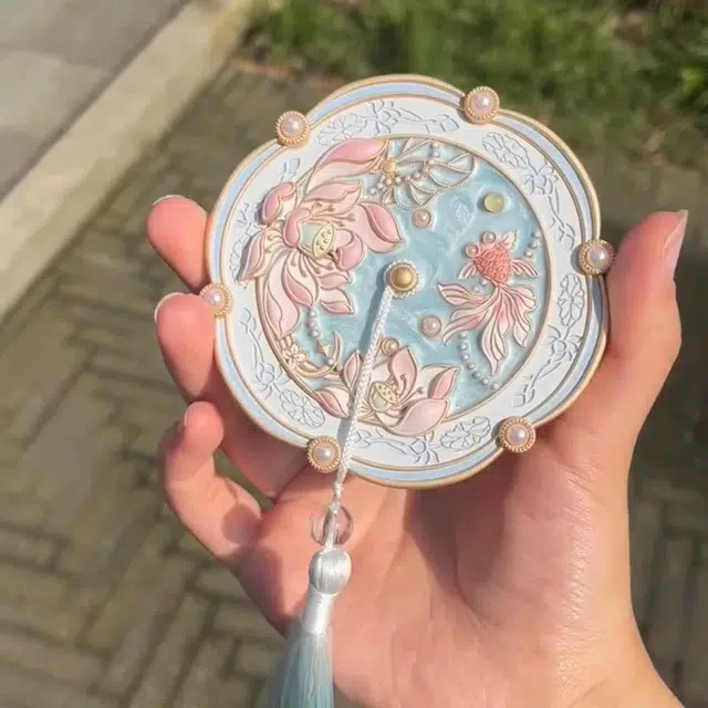 未来枫情 故宫出水芙蓉镜随身镜手柄化妆镜子 文创 精致  复古工艺