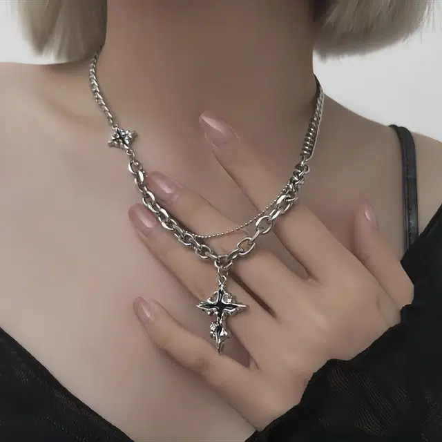 极昼 【美式潮酷】黑色融化拼接十字架小众独特高级感个性设计优雅轻奢气质 街头嘻哈潮流配饰经典时尚百搭 钛钢 项链 男女同款情侣款