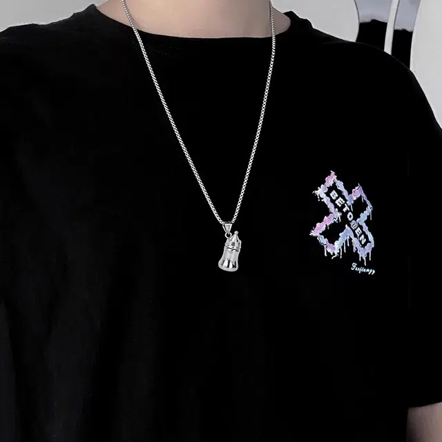 极昼 奶瓶小众个性简约时尚设计 萌趣潮酷街头嘻哈风轻奢痞帅高级感气质日常休闲通勤百搭 钛钢 项链 男女同款情侣款