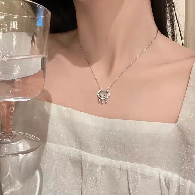 极昼 【甄选高质量|冰透】如意平安锁 新中式国潮长命锁铃铛转运珠高级感设计 轻奢优雅浪漫纪念日告白礼赠 玉髓 项链 男女同款情侣款