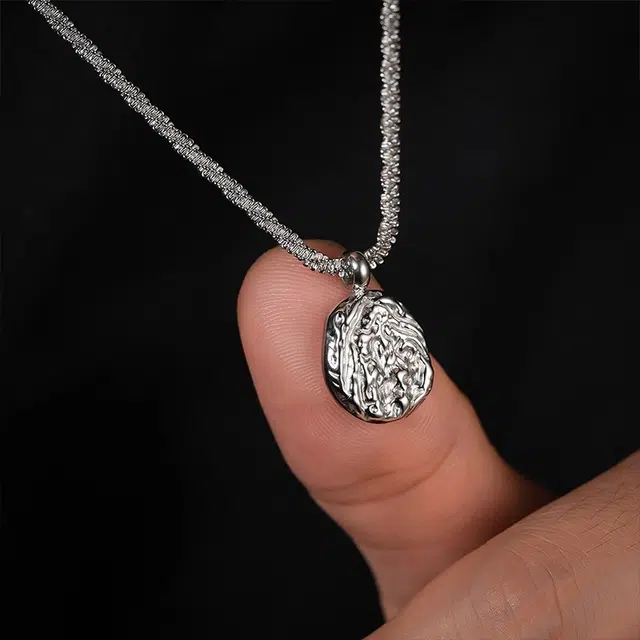 极昼 波光粼粼时尚小众简约圆牌满天星肌理褶皱设计潮流个性冷淡风高级感轻奢精致显白闪亮百搭锁骨链 钛钢 项链 男女同款情侣款