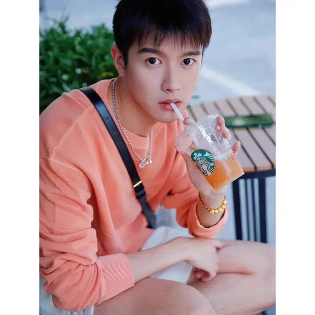 极昼 明星同款土星别针高街潮酷嘻哈风百搭高级感轻奢气质简约小众独特个性清冷风潮流设计配饰 钛钢 项链 男女同款情侣款