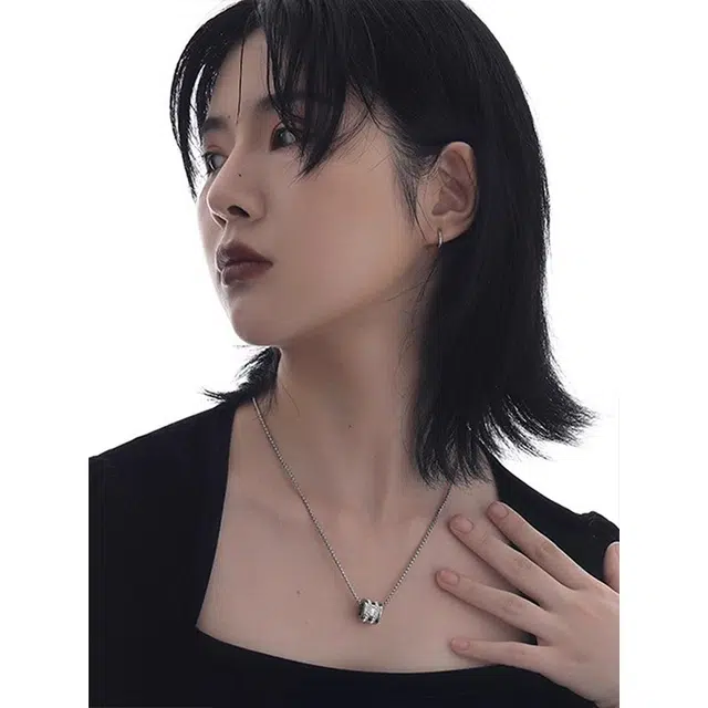 极昼 小蛮腰转运珠时尚简约独特个性闪耀高级感设计精致潮流轻奢优雅高贵气质百搭休闲通勤显白配饰#好运 钛钢 项链 男女同款情侣款