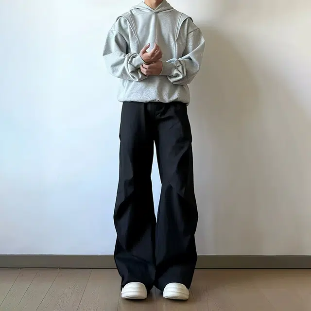 臣目 褶皱阔腿西裤美式垂感痞帅高级感裤子宽松直筒微喇裤西装裤 男女同款
