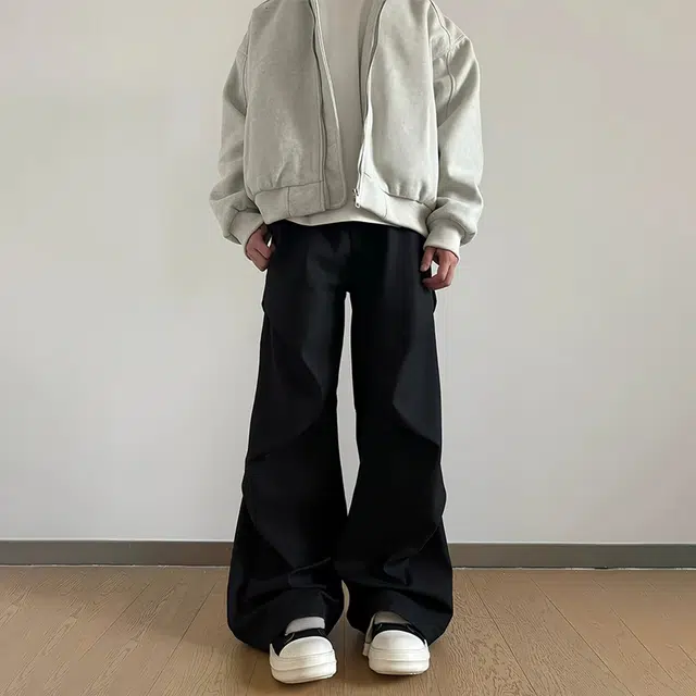臣目 褶皱阔腿西裤美式垂感痞帅高级感裤子宽松直筒微喇裤西装裤 男女同款