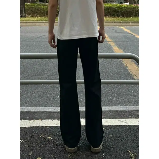 臣目 垂坠感高级薄款纯色简约舒适百搭西装裤 男女同款 黑色
