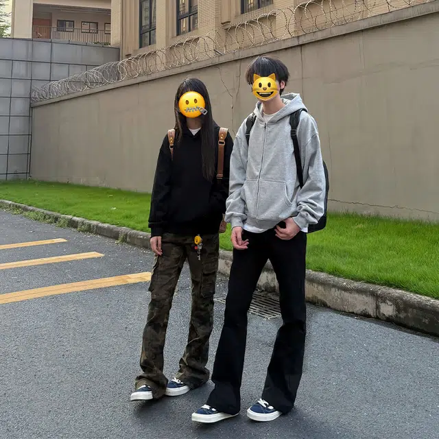 臣目 美式迷彩工装裤直筒潮牌痞帅炸街弯刀裤窄版修身微喇牛仔裤 男女同款