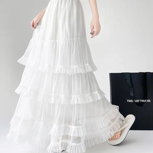 雾闪闪 芭蕾风网纱蕾丝不规则大摆半身休闲长裙 女款 （白色+发圈）买赠