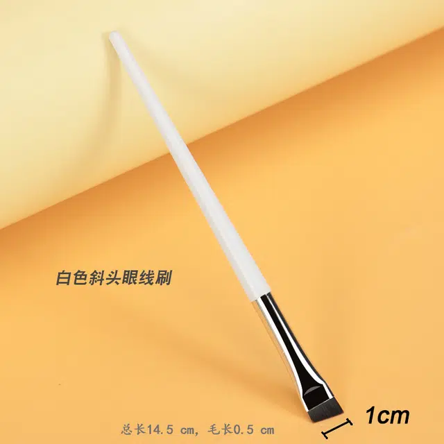 舒小奢  刀锋眼线刷超细扁平头精细斜眉刷眼线膏笔刷便携美妆工具白色刷子 修容打底柔软细节