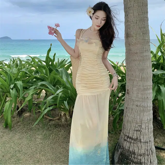珠蒂美 富家千金裙子夏显瘦包臀长裙旅游穿搭女装法式渐变褶皱吊带连衣裙 女款