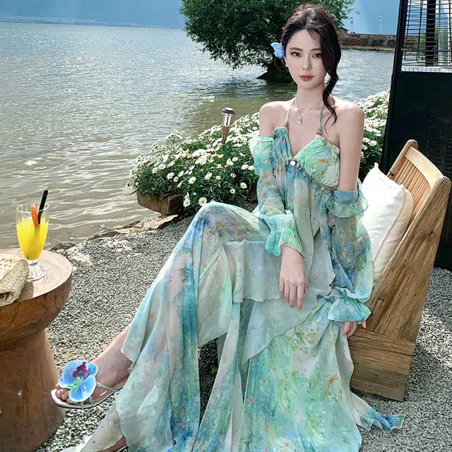 珠蒂美 多巴胺海边度假荷叶边不规则晕染长袖连衣裙 女款