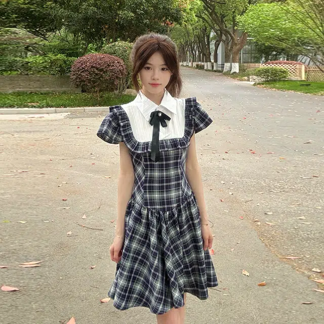 珠蒂美 千金公主蓬蓬裙英伦复古格纹学院风高级感收腰短袖连衣裙 女款