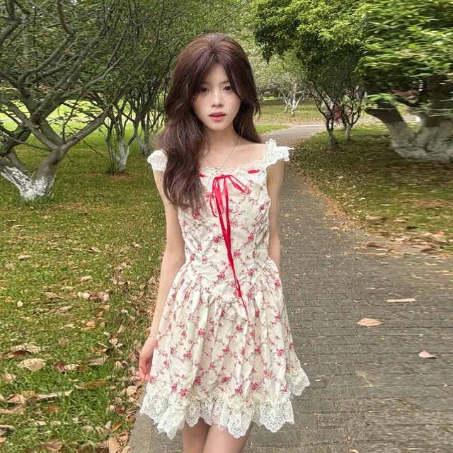 珠蒂美 法式甜美碎花小个子辣妹蕾丝花边收腰显瘦吊带连衣裙 女款