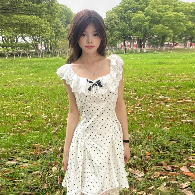 珠蒂美 甜妹法式波点露背约会小礼服收腰蛋糕蓬蓬裙吊带连衣裙 女款