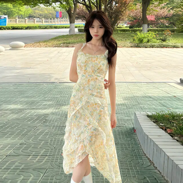 珠蒂美 设计感不规则荷叶边碎花女夏季气质海边度假风裙子吊带连衣裙 女款
