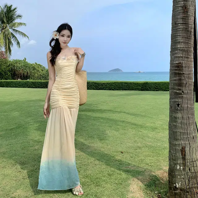 珠蒂美 富家千金裙子夏显瘦包臀长裙旅游穿搭女装法式渐变褶皱吊带连衣裙 女款