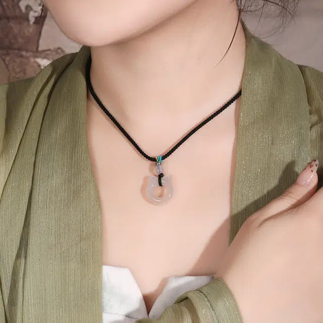 【吃定你了】 福润莱 猫咪&骨头锁骨链 新中式精致轻奢小众简约大方设计高级感 典雅素静 #好运 玉髓 项链 男女同款情侣款