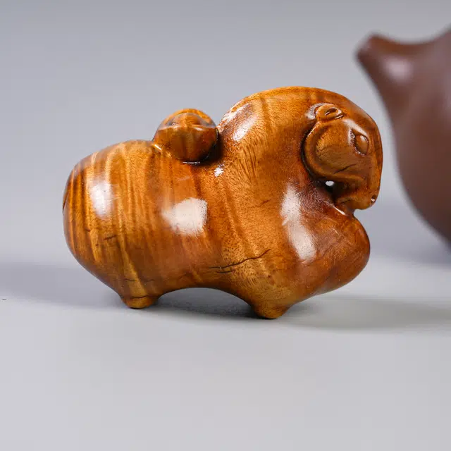 嫒柯 国潮新中式百搭轻奢高级唐马招财进宝幸福安康心想事成摆件随身把玩#好运 楠木 把件 男女同款情侣款