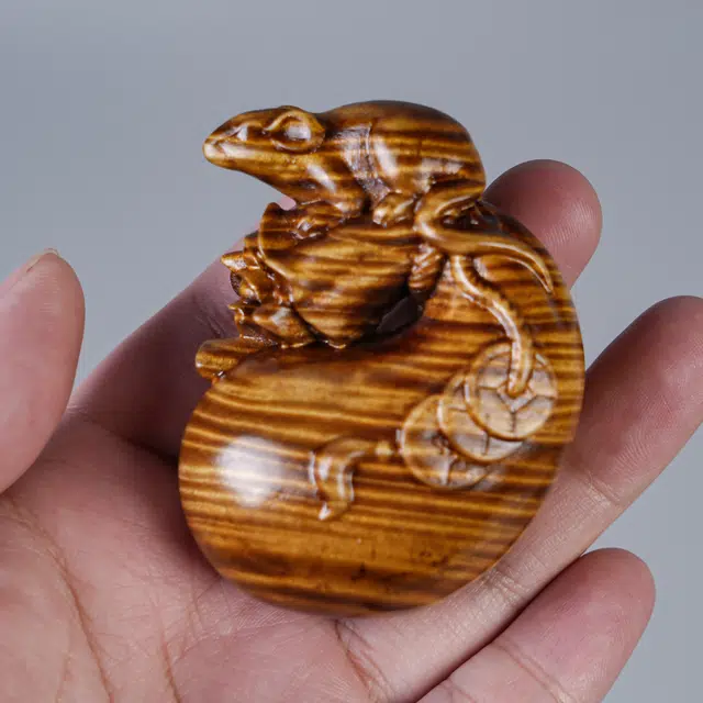 嫒柯 国潮新中式百搭轻奢高级随身携带文玩招财纳福万事如意如意吉祥吉祥平安#好运 楠木 把件 男女同款情侣款