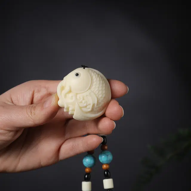 嫒柯 新中式国潮文艺复古风随身携带盘玩小众百搭万事如意平安纳福诸事万事如意顺遂财源广进#好运 象牙果 手把件 男女同款情侣款
