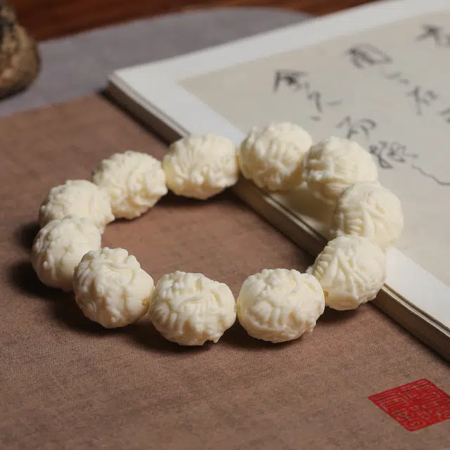 嫒柯  新中式国潮文艺复古小众轻奢高级感百搭 盘玩文玩万事如意 平安纳福 诸事顺遂 万事如意 财源广进  象牙果 手串 男女同款情侣款