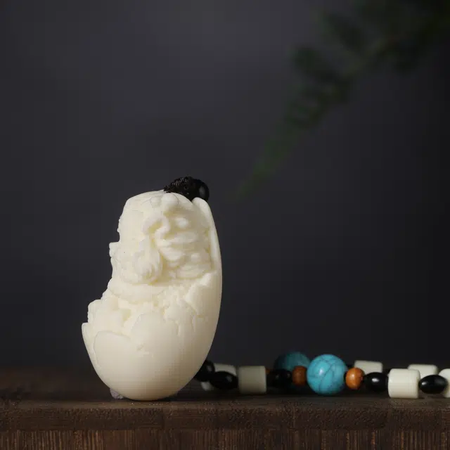 嫒柯 新中式国潮文艺复古风随身携带盘玩小众百搭万事如意平安纳福诸事顺遂财源广进工艺品#萌宠龙崽崽 象牙果 手把件 男女同款情侣款