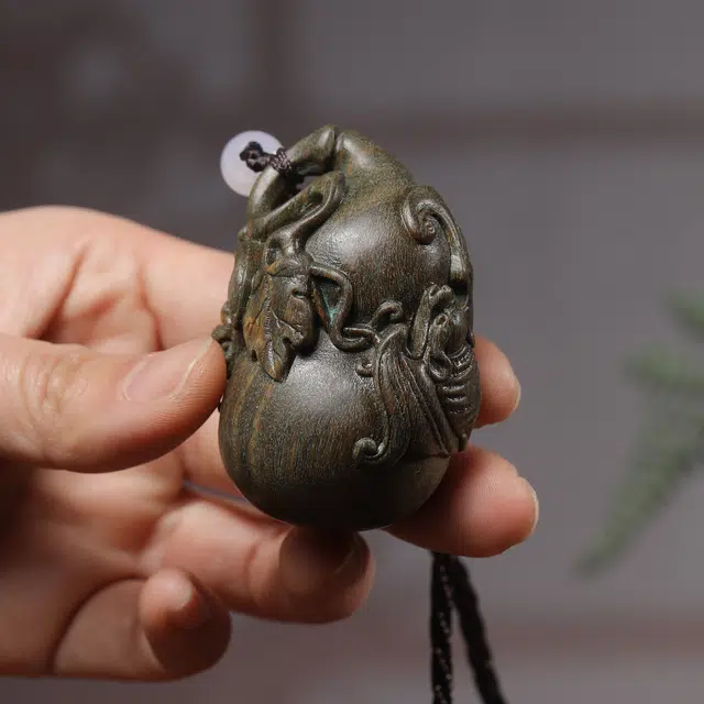 嫒柯 国潮新中式百搭轻奢高级创意吉祥物万事如意心想事成事业有成随身把玩#好运 绿檀 把件 男女同款情侣款
