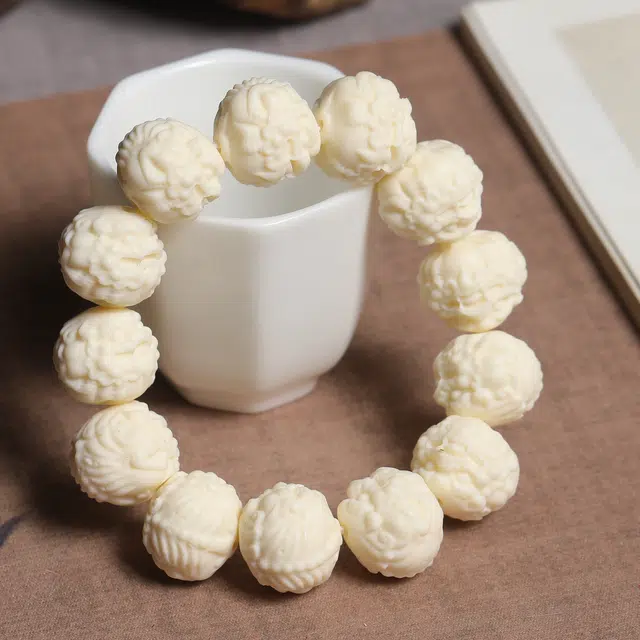 嫒柯  新中式国潮文艺复古轻奢高级感百搭盘玩文玩财源广进平安纳福喜乐诸事顺遂万事如意财#好运 象牙果 手串 男女同款情侣款