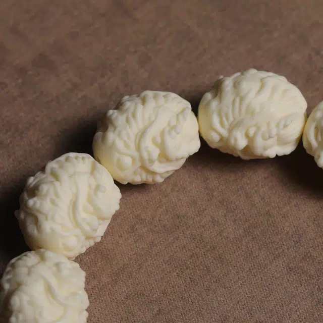 嫒柯  新中式国潮文艺复古小众轻奢高级感百搭 盘玩文玩万事如意 平安纳福 诸事顺遂 万事如意 财源广进  象牙果 手串 男女同款情侣款