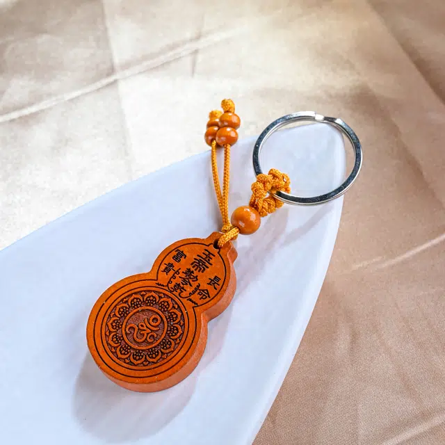 嫒柯 国潮新中式文玩复古风精致精工雕刻小众设计挂饰钥匙扣手机链车载挂坠万事顺遂平安喜乐#好运高级轻奢 桃木 挂件 男女同款情侣款