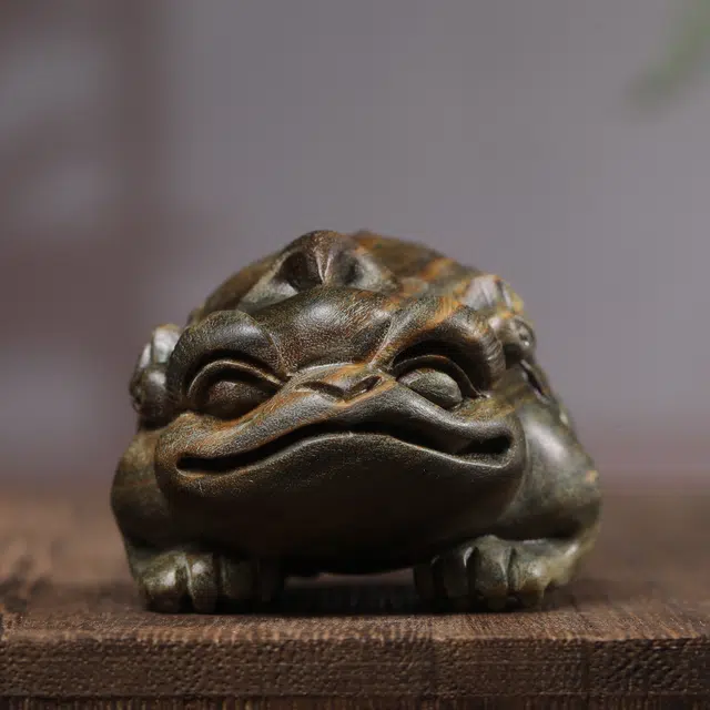 嫒柯 国潮新中式百搭轻奢高级创意吉祥物平安吉祥八方来财随身把玩#好运 绿檀 把件 男女同款情侣款