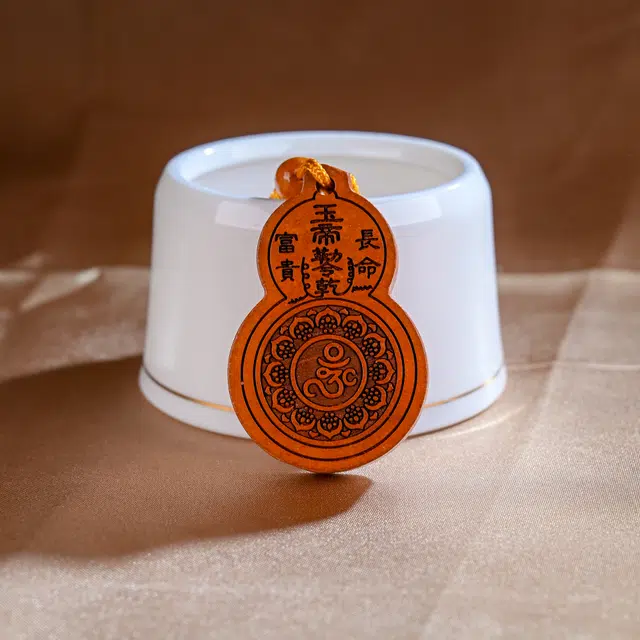 嫒柯 国潮新中式文玩复古风精致精工雕刻小众设计挂饰钥匙扣手机链车载挂坠万事顺遂平安喜乐#好运高级轻奢 桃木 挂件 男女同款情侣款