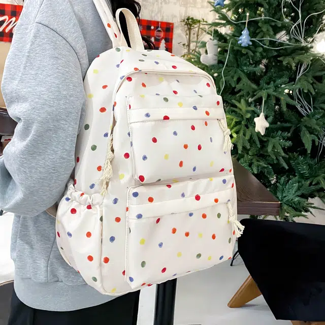 泰格奴 字母印花轻便简约大容量运动背包初中生高中生大学生上课百搭书包 尼龙 双肩包 女款 白色彩花白色绿花黑色彩花黑色白花黄色绿色