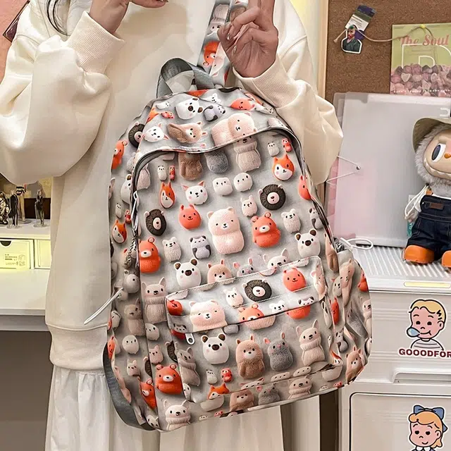 泰格奴 涂鸦精美机能通勤旅行小清新大容量背包初中高中大学生上课百搭书包 尼龙 双肩包 男女同款情侣款 灰色/浅黄色/绿色/蓝色