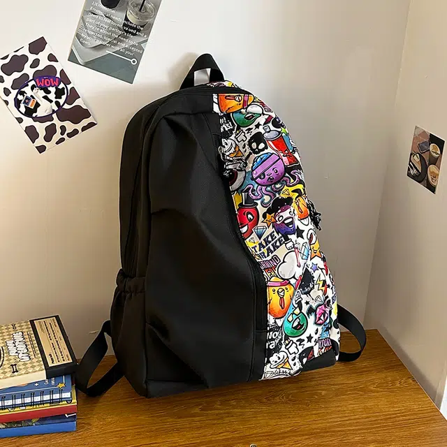 泰格奴 工装机能百搭个性运动街头旅行大容量背包初中生高中生大学生上课百搭书包 尼龙 双肩包 男女同款情侣款 白色红色绿色